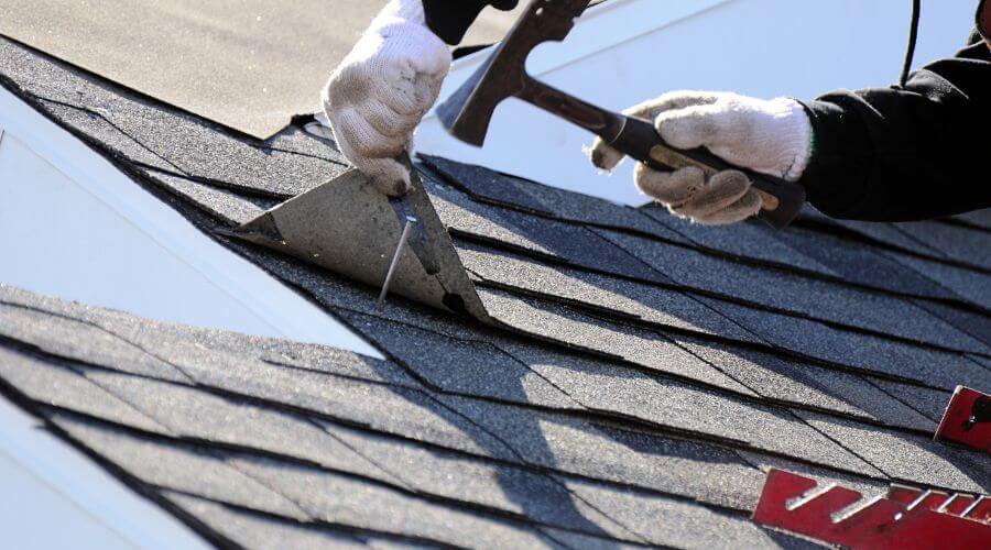 Professional gutter cleaning in Monticello, IL